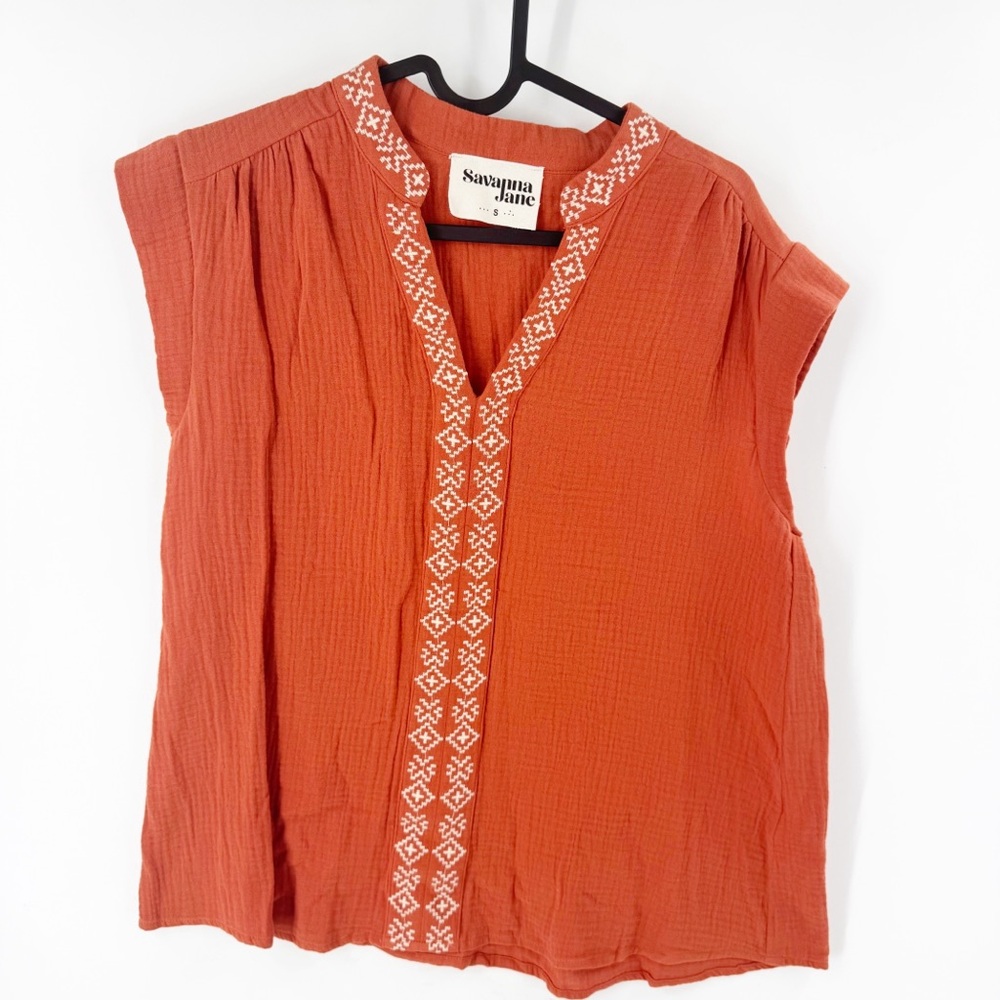 ✅ Savanna Jane Women's Rust Top with Embroidered Detail SIZE SMALL